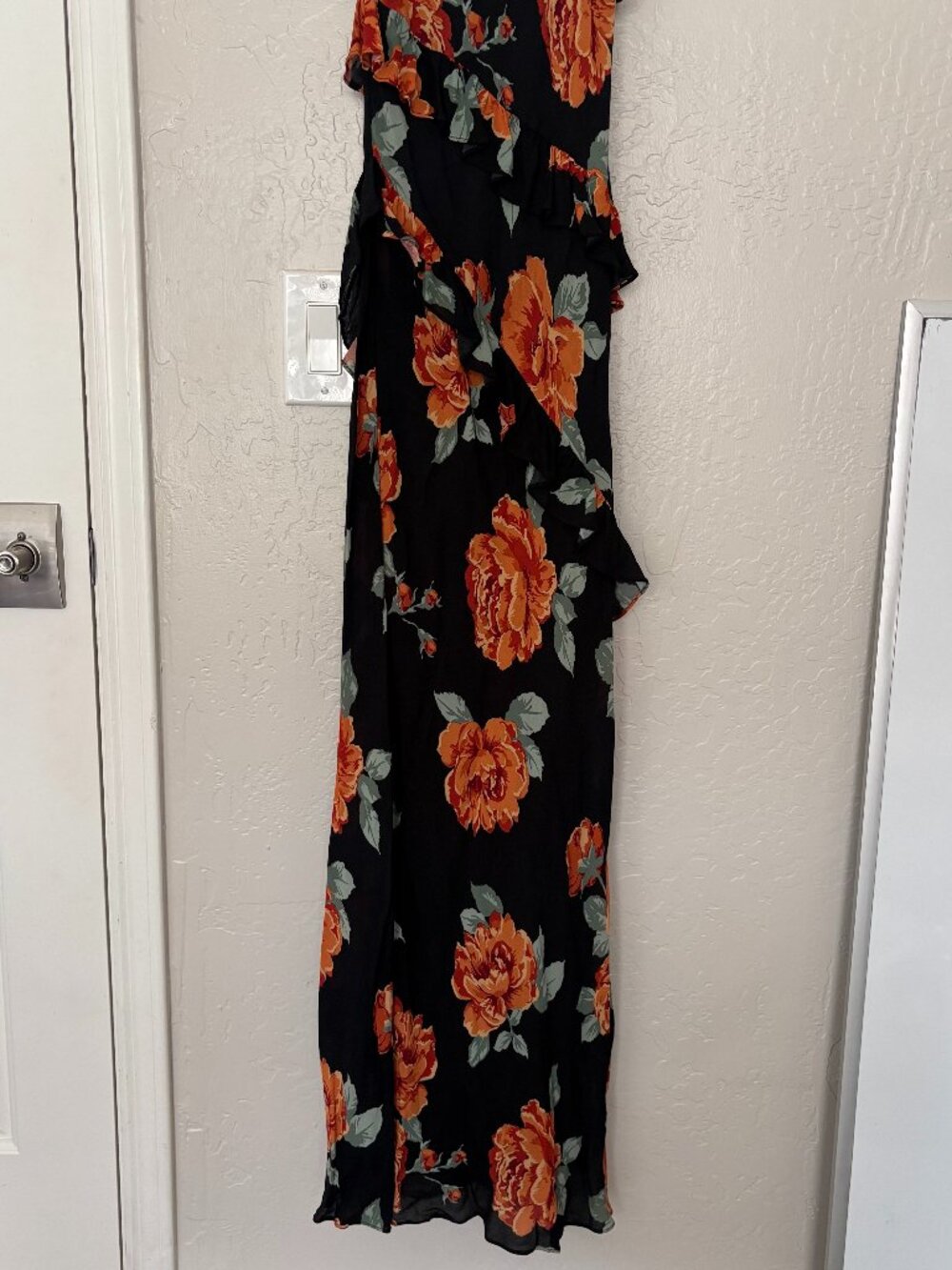 Reformation Elysia Mxi Dress Consuelo Print in Size 6 Floral and Black Pattern - Picture 6 of 9